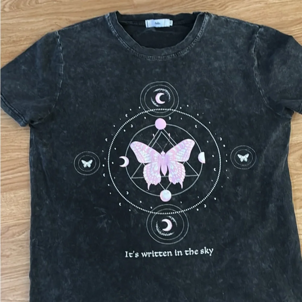 Acid wash Adika 100% cotton T-Shirt size XS very dark gray color